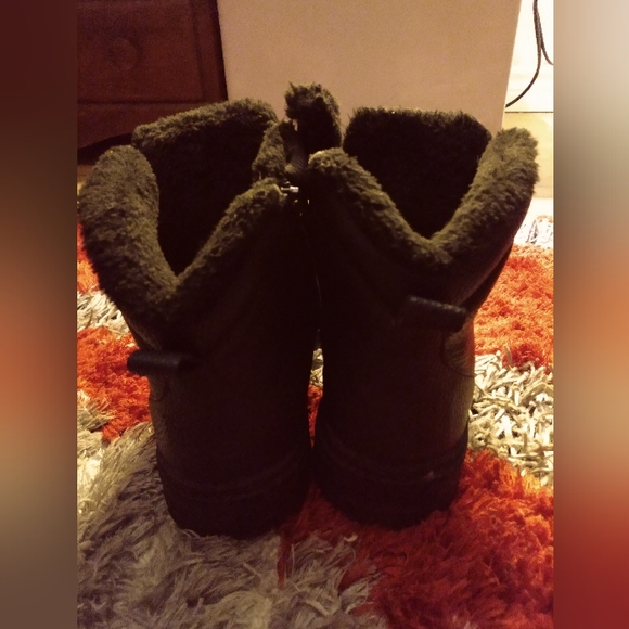 Winter boots 🥾 - Picture 4 of 5